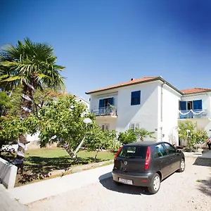 https://morosini-apartments.hotelinzadar.com
